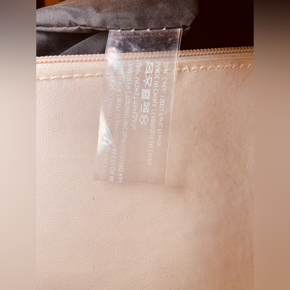 BURBERRY POUCH BAG PINK WITH PLASTIC COVER MAKEUP BAG TOILETRY COSMETIC CASE CL - Picture 3 of 7